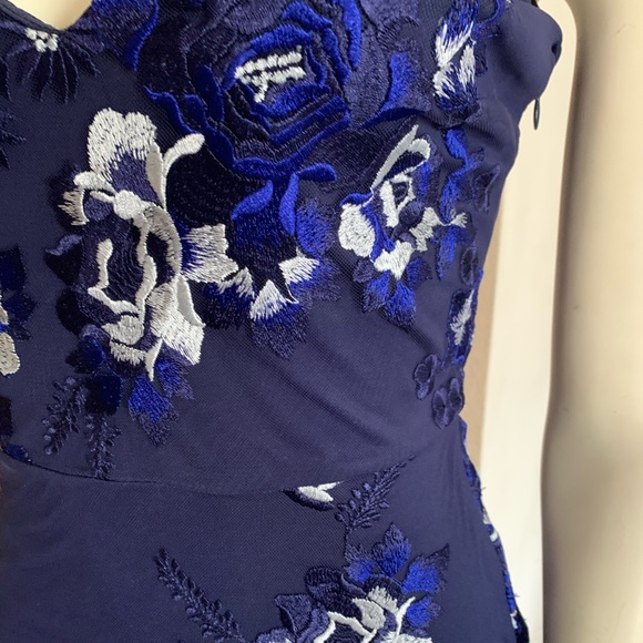 Windsor Prom/Long Dress - Picture 2 of 6